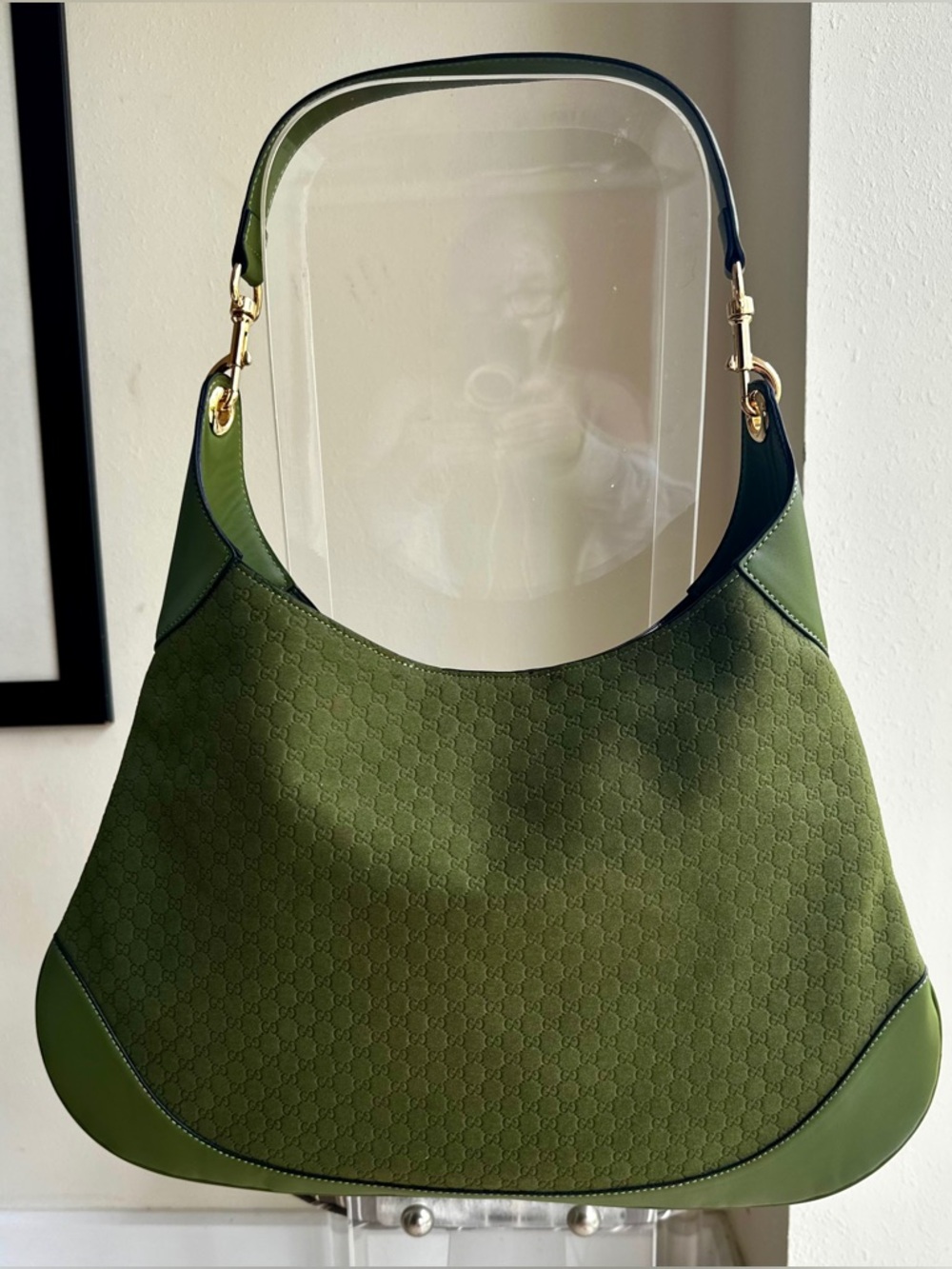 MEDIUM B Shoulder Bag w Pouchette-Moss Green Leather embossed letters - Picture 4 of 14